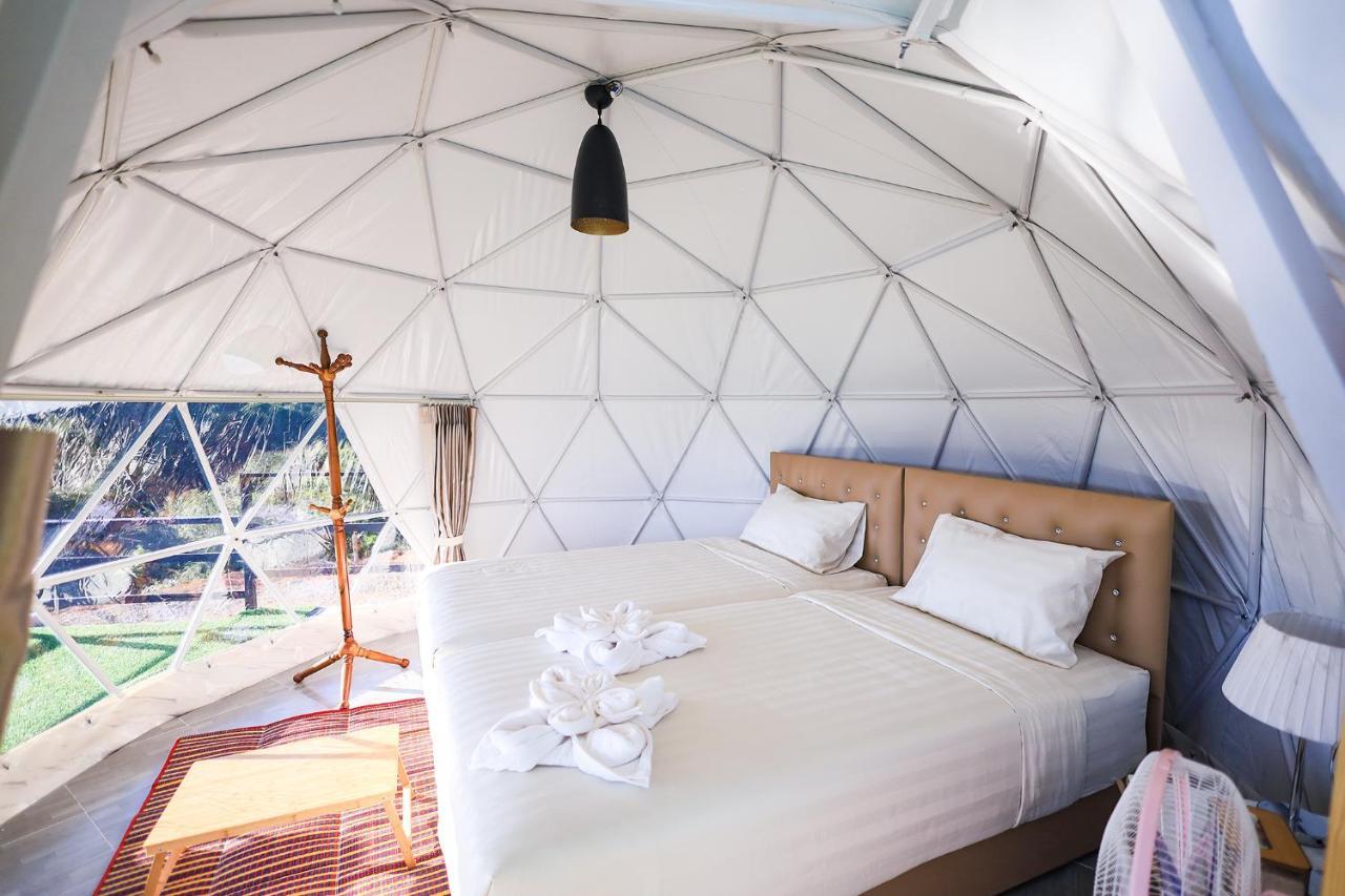 สวนไร่รุ่งอรุณ Suan Rai Rungarun Hotel Ban Na Pa Paek Ngoại thất bức ảnh